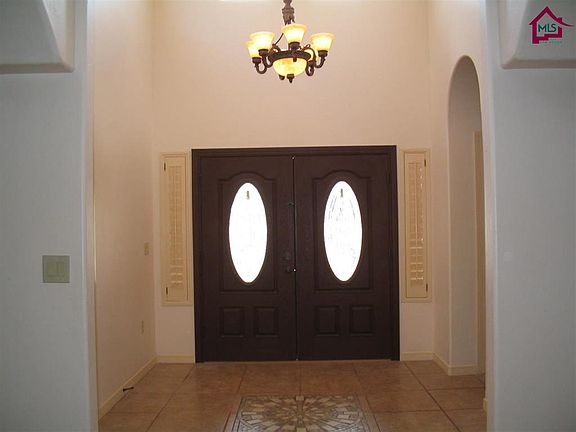 3rd image of 1902 El Presidio