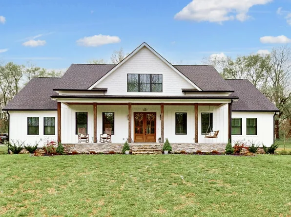 9067 Horton Hwy, College Grove, TN 37046