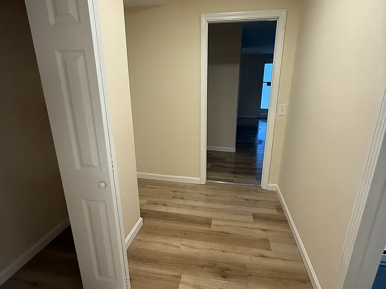 24 Franklin St #20 — Photo 5
