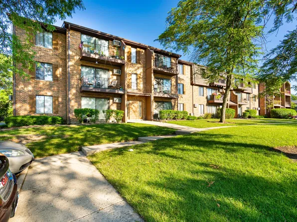 605 N Briar Hill Ln APT 6, Addison, IL 60101