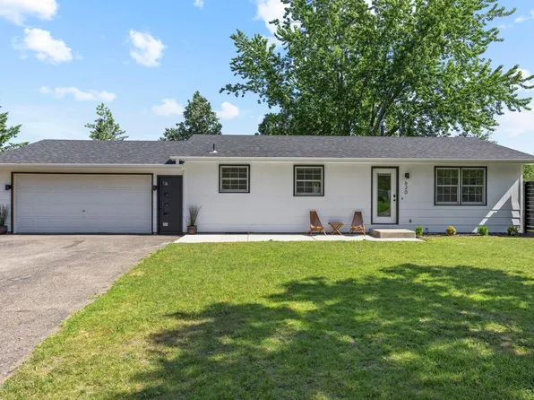 620 Hillside Dr NW, Watertown, MN 55388