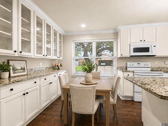 3rd image of 2023 Birch Ridge Ave