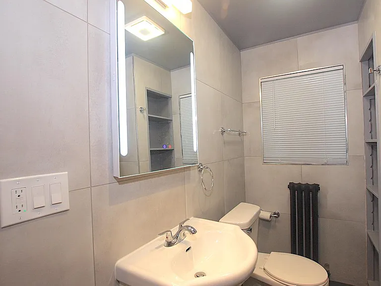 1341 Crane St #1 — Photo 8