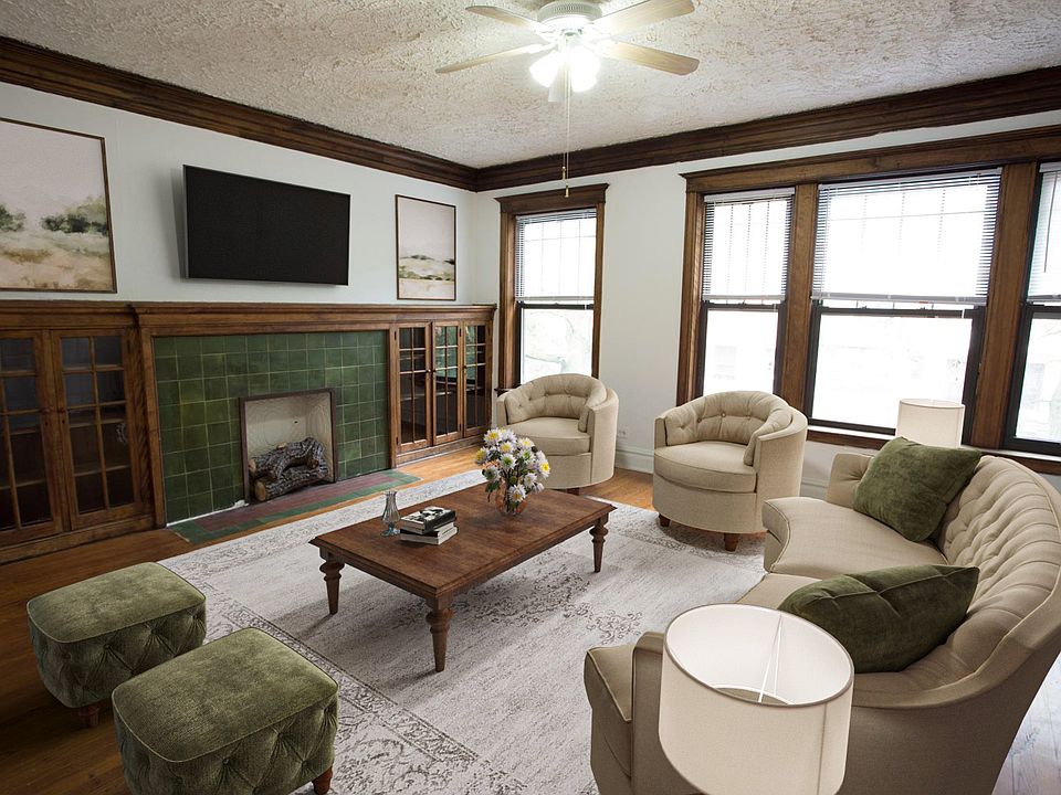Dining/Living room