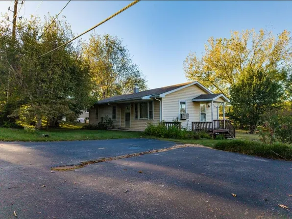 120 Cash St, Livingston, TN 38570