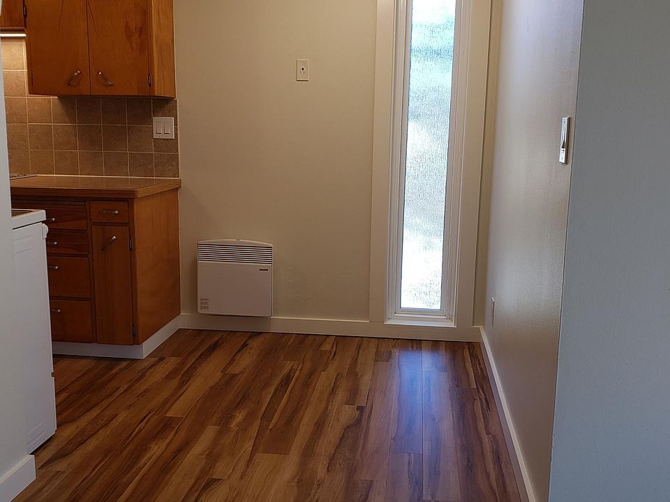 Kitchen dining nook