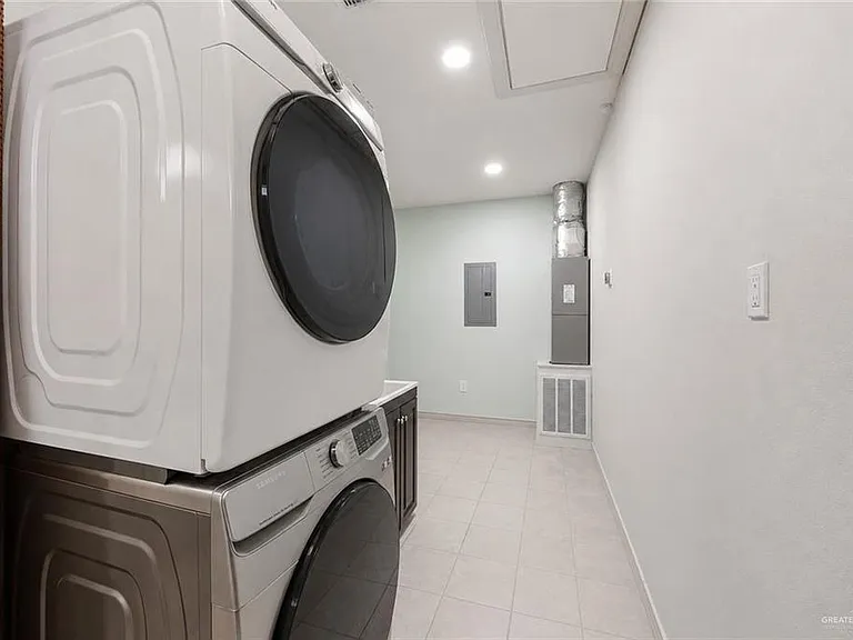 1807 S Villa Real Dr — Photo 10