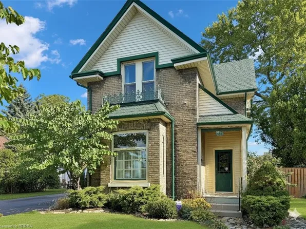 131 Terrace Hill St, Brantford, ON N3R 1G5