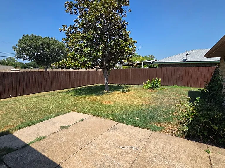 3433 Lynbrook Dr — Photo 27