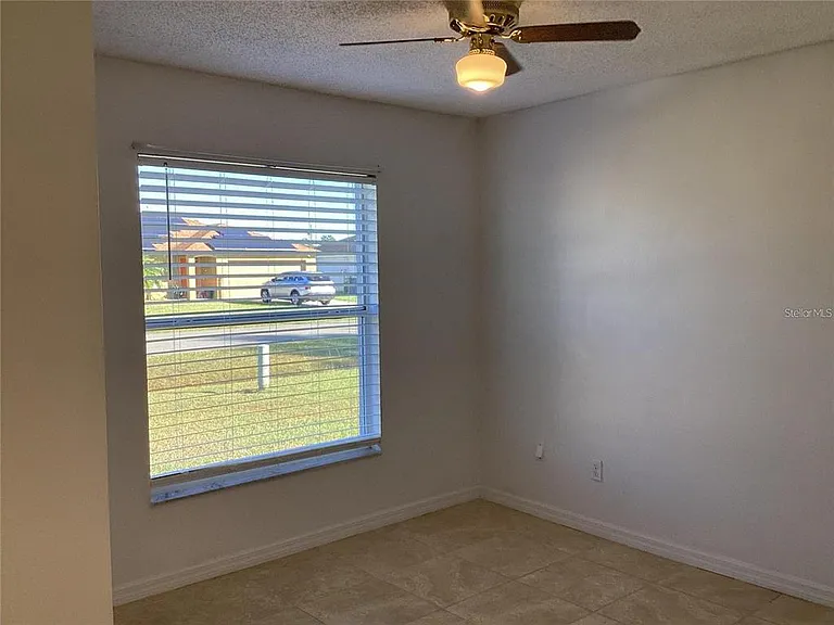 543 Cardinal Dr — Photo 28