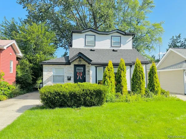 16244 Kirkshire Ave, Beverly Hills, MI 48025