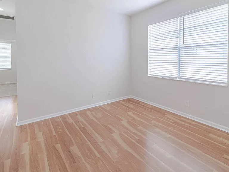 356 SE Bloxham Way — Photo 29