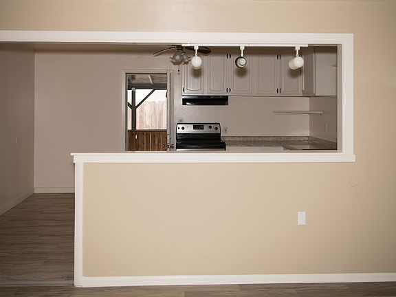 Kitchen with Breakfast Nook
