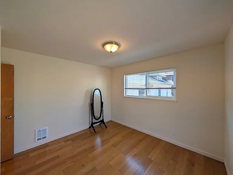 2534 Benvenue Ave — Photo 47