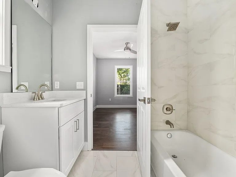 422 NW 3rd Ave — Photo 13