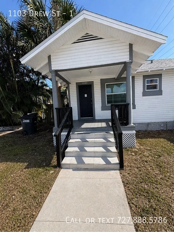 Building Photo - 1103 Drew St #1