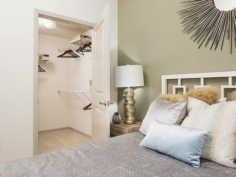 Skye Apartments — Photo 6