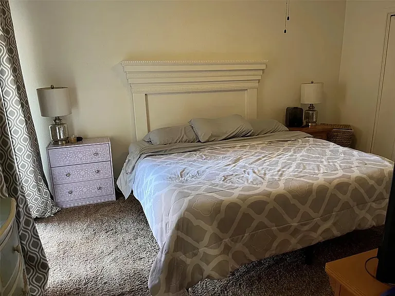 2214 Vanderbilt Ct — Photo 11