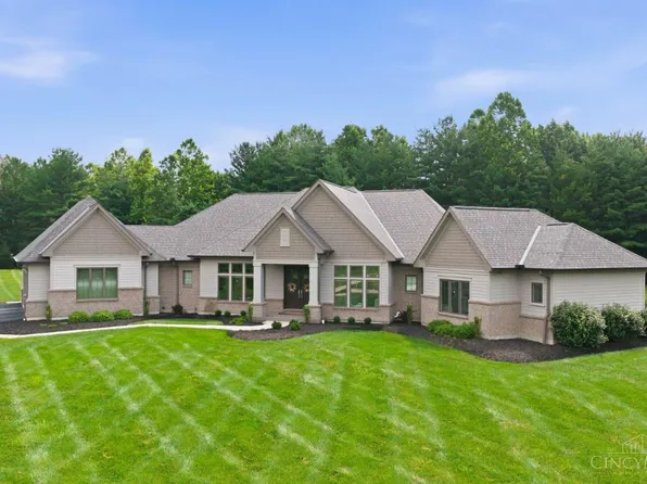 2 Birdhaven Ln, Cincinnati, OH 45242