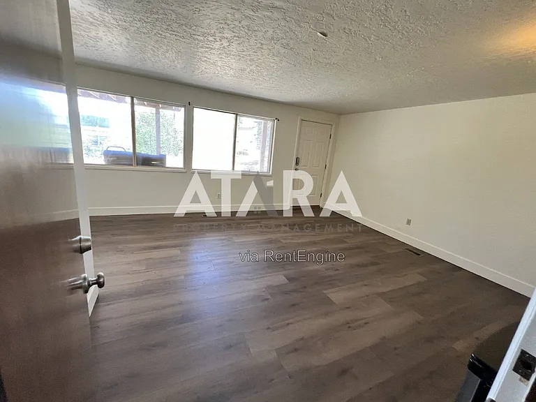 270-2020 North St — Photo 40