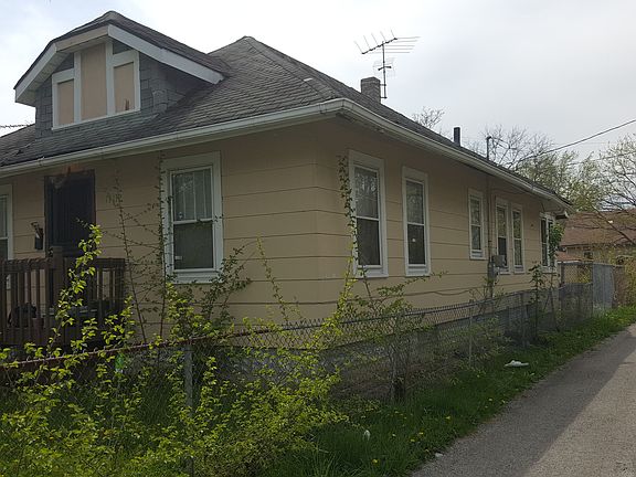 2nd image of 15112 Marshfield Ave