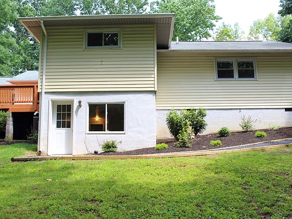 5th image of 174 Woodward Ln