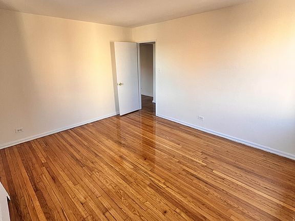5th image of 13980 85th Dr APT 6C