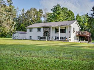 35 Rosbo Ln, Morrisonville, NY 12962