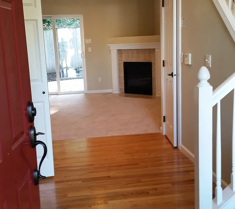 13207 NE 201st Ct