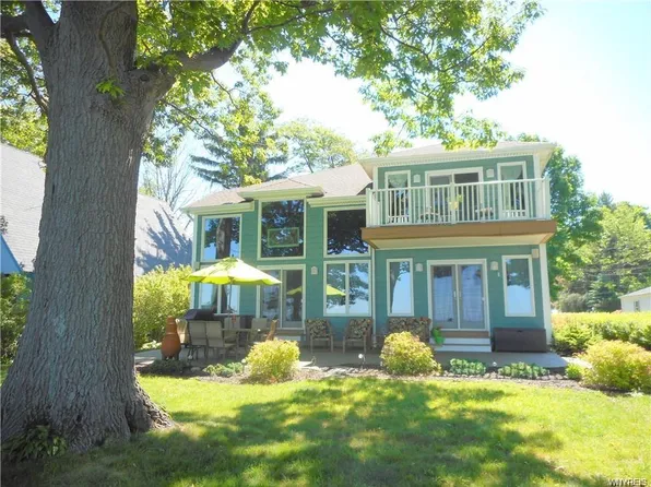 9184 Lakeside Rd, Angola, NY 14006
