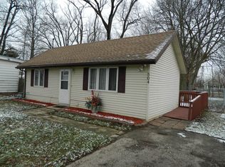 504 Fitch Rd, Rockford, IL 61109