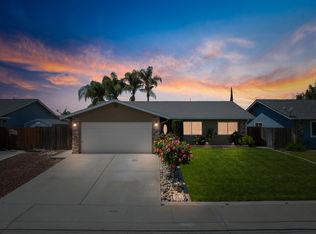 297 Pecan Dr, Ripon, CA 95366