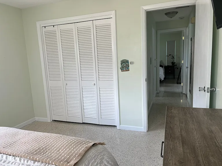 2nd Bedroom Closet