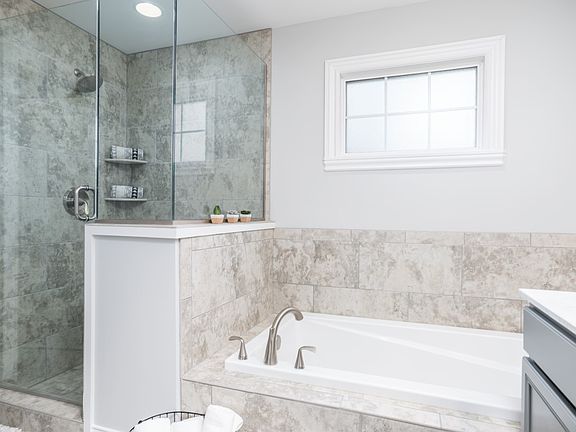 4th image of 9979 Ella Cir
