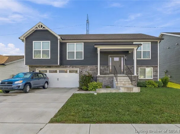 8016 Palermo Trail, Sellersburg, IN 47172