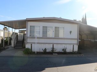 12 Torrey Pine Ln, Bakersfield, CA