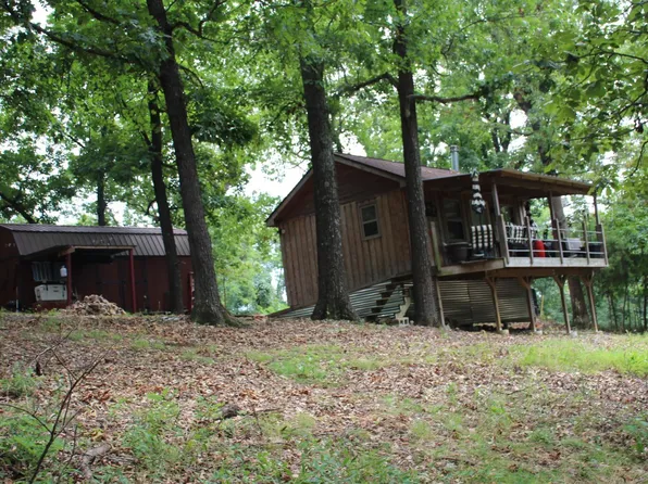 412 Longway Dr, Yellville, AR 72687