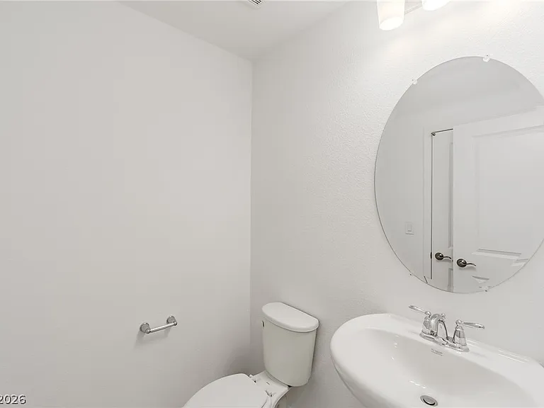 7721 Weekes Ct — Photo 13