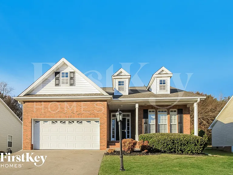 1835 Austin Place Ln — Photo 1