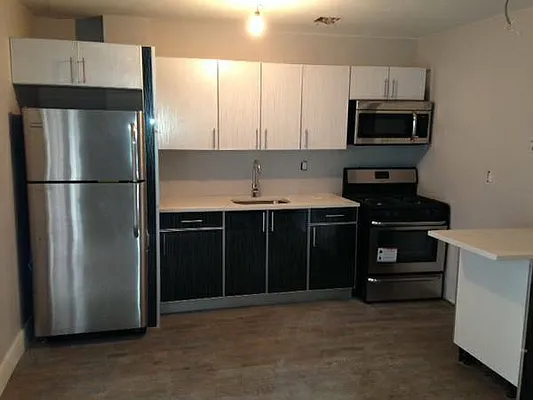 Rented by Premier Metro Realty Corp | media 35