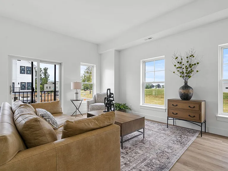 NorthWest TownHomes — Photo 11