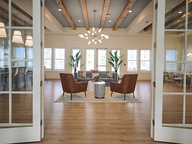 Encore Luxury Residences — Photo 8