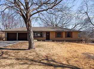 7501 N Wayne Ave, Gladstone, MO 64118
