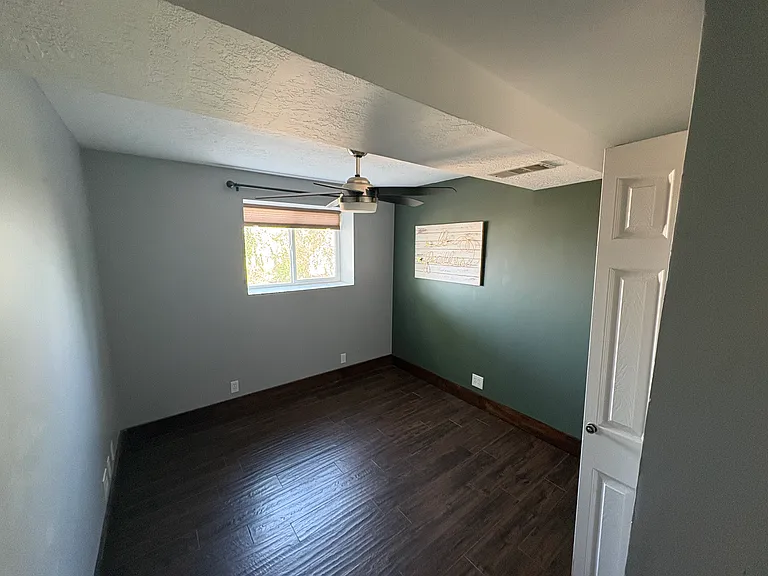 82 Angela Way #B — Photo 7