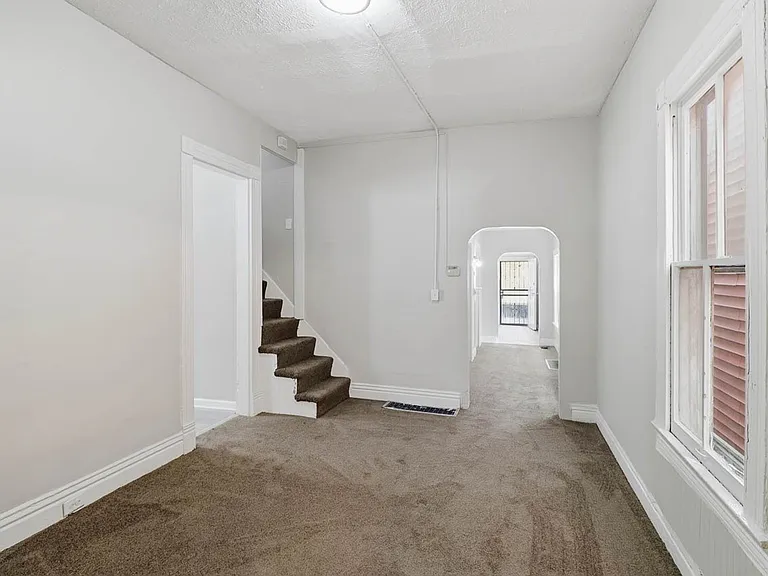 2324 Magazine St — Photo 16