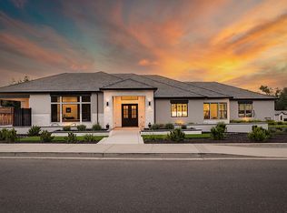 10112 Fox Borough Dr, Oakdale, CA