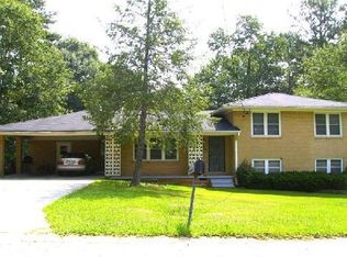 8282 Hilltop Rd, Jonesboro, GA 30236