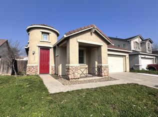 1207 Strawberry Dr, Merced, CA 95348