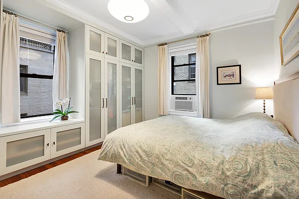 Sold by Douglas Elliman | media 14