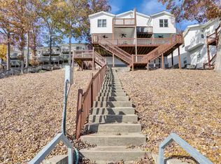 32 Point Cherokee Cir, Lake Ozark, MO 65049